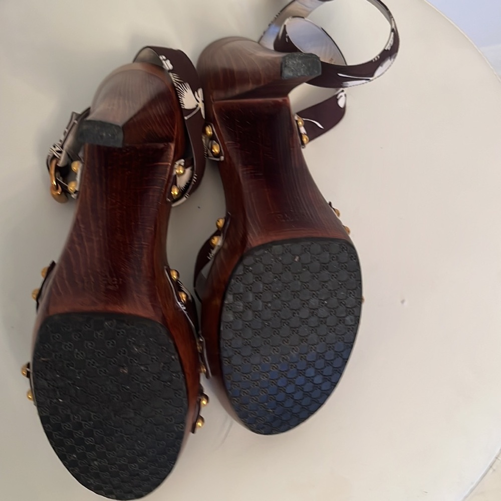 Gucci Heels - Picture 5 of 7